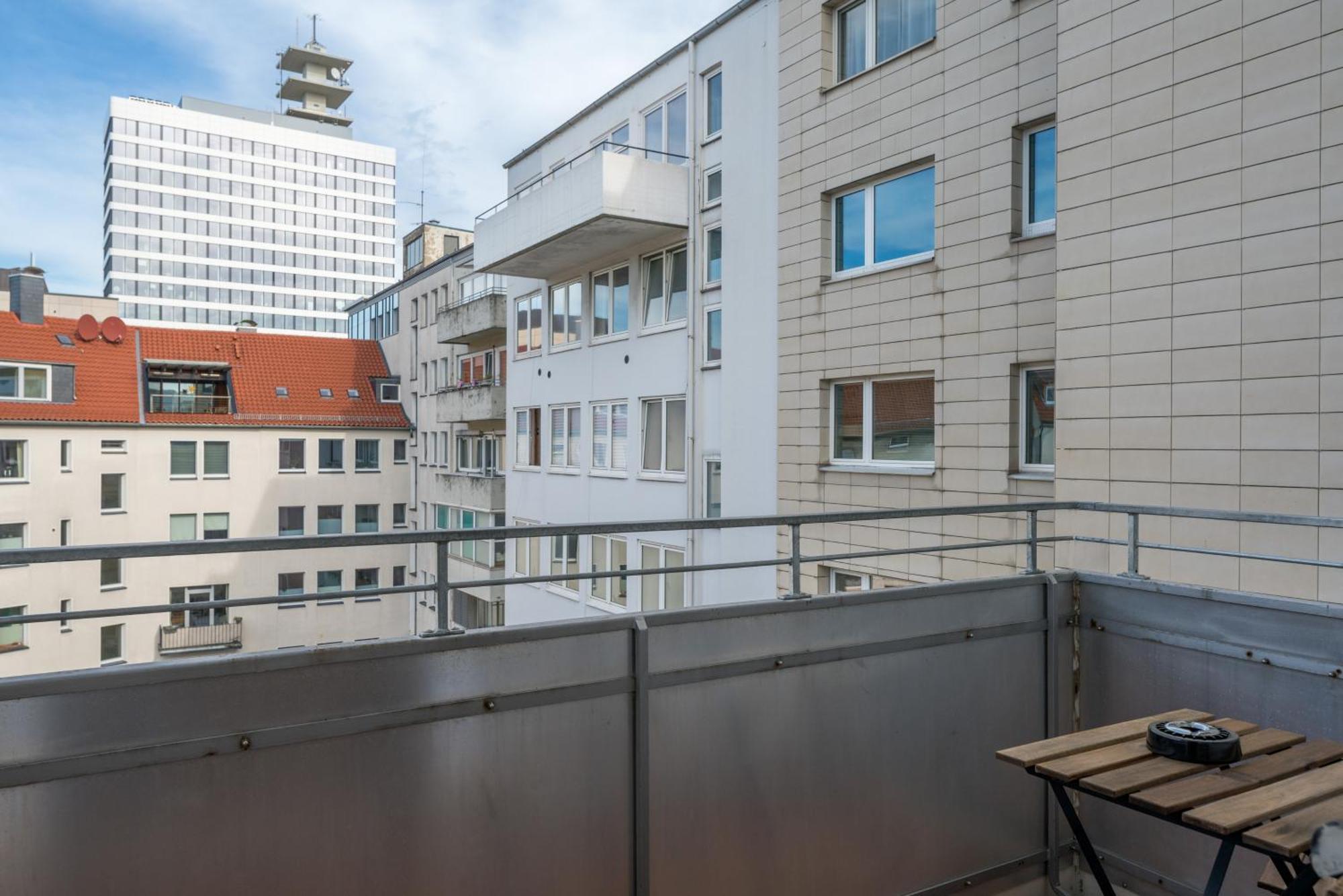 Homely-Apartment Manhattanart, Zentral, Parkplatz, Billard,Ps4, Dart, Balkon Bielefeld Extérieur photo