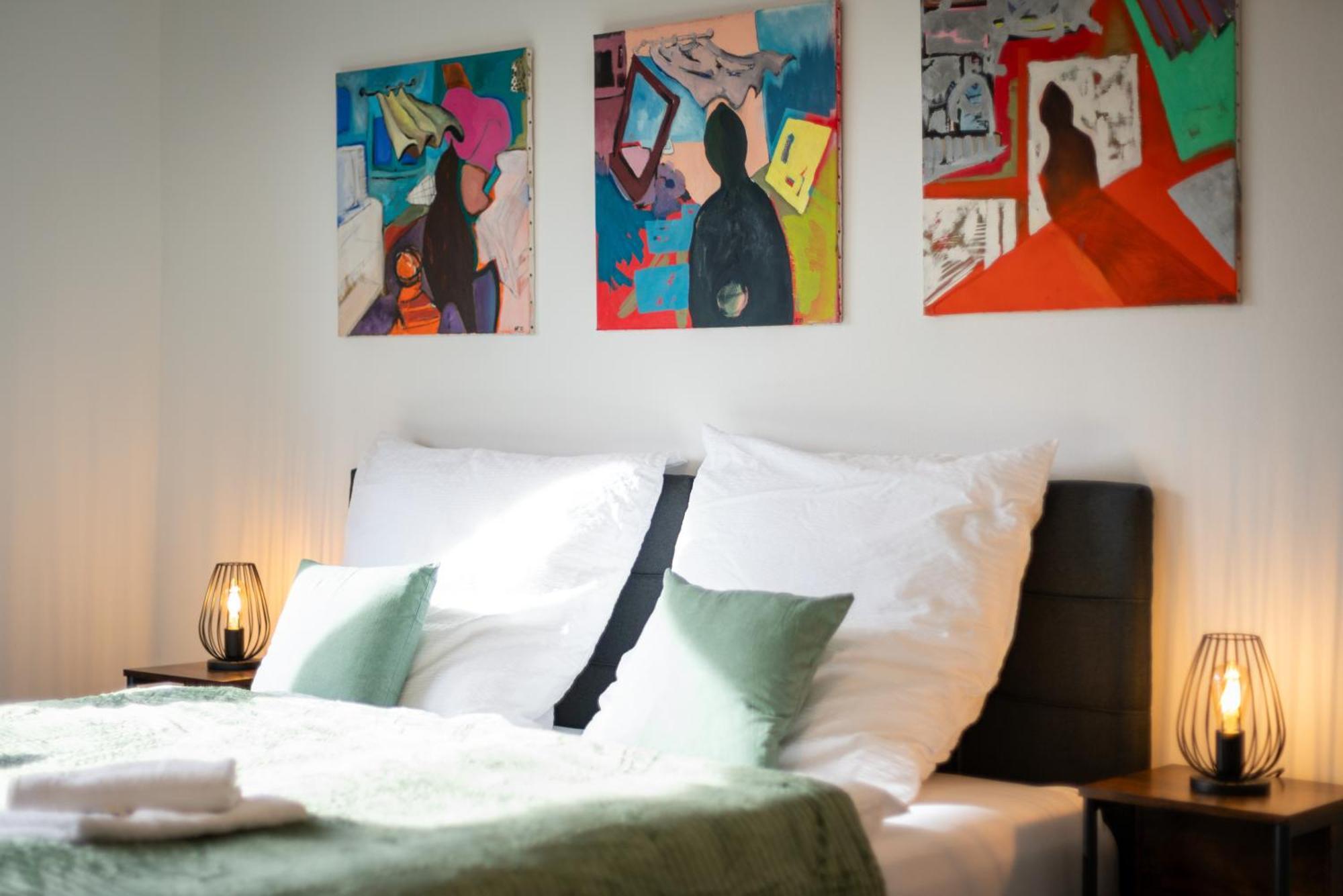 Homely-Apartment Manhattanart, Zentral, Parkplatz, Billard,Ps4, Dart, Balkon Bielefeld Extérieur photo